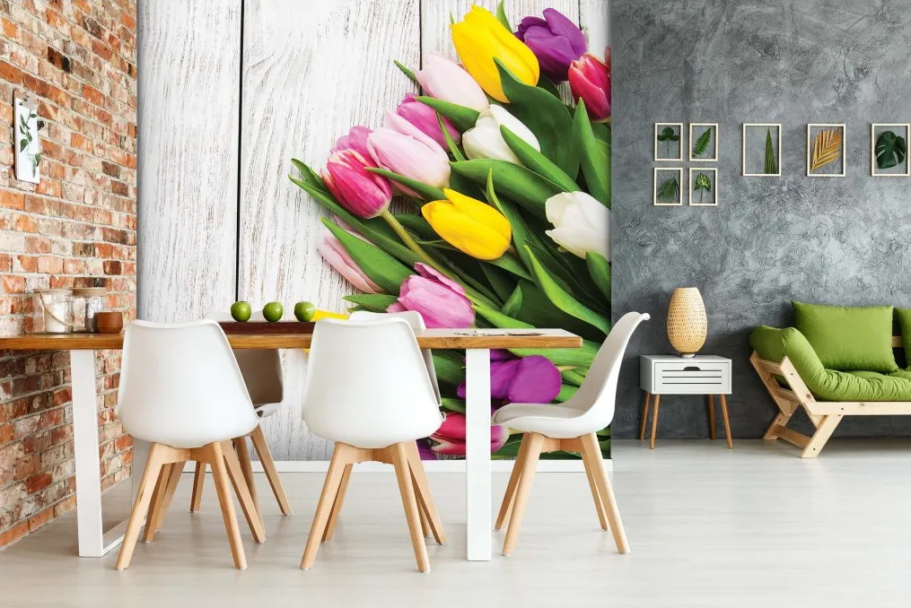 Tapeta tulips and wood