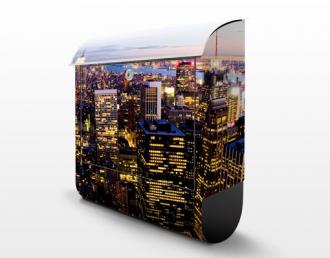 Poštová schránka New York Skyline v noci